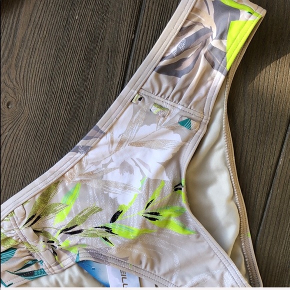 🌴🌼O’Neill- COLLINS BIKINI SET🌼🌴 - Picture 6 of 8